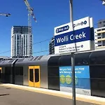Water View 5 Min Walk Station Shopping Close City