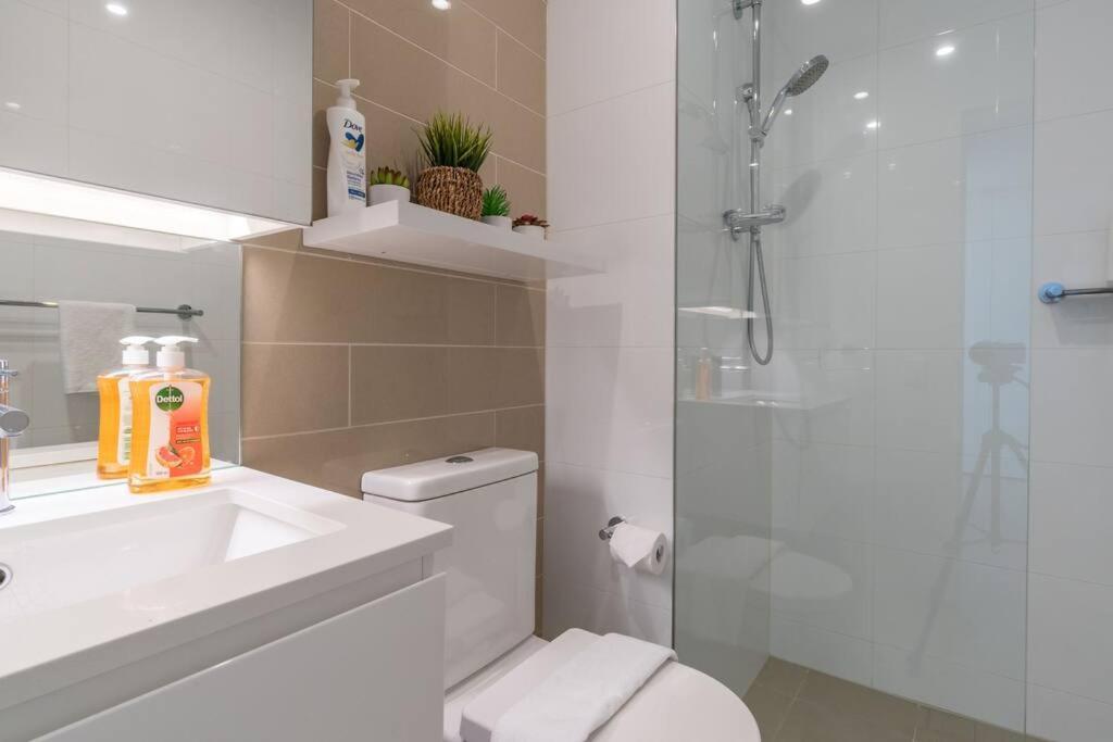 Water View 5 Min Walk Station Shopping Close Apartment *